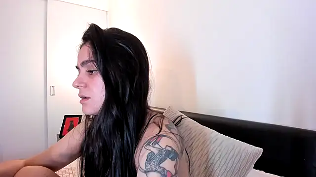 guccipussy1 online show from February 2025 11:32:01 PM