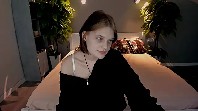 CandyBooms  online show from September 2025 05:24:01 AM