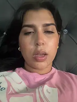 NiaSoler online show from May 2026 08:35:01 PM