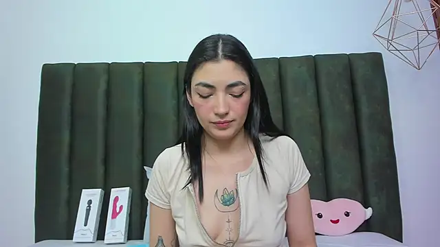 ThailyCherry online show from October 2025 07:47:02 PM