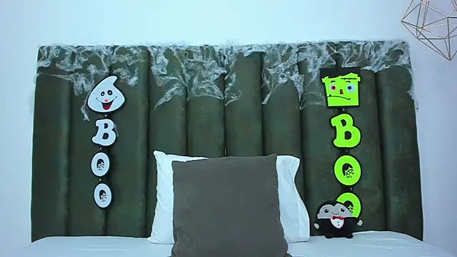 ThailyCherry online show from October 2025 08:10:01 PM