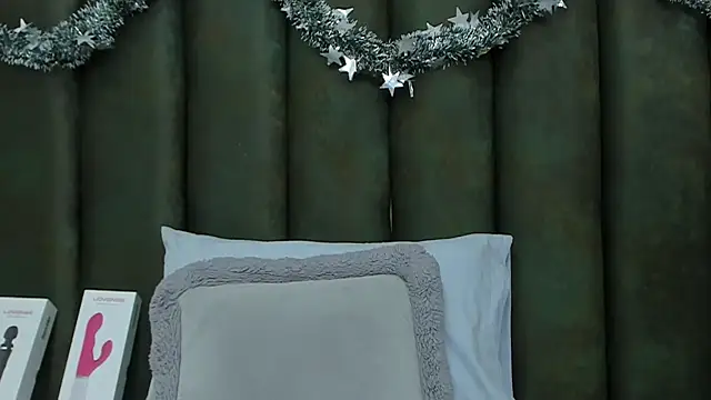 ThailyCherry online show from December 2025 08:31:01 PM