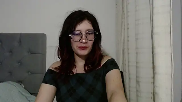 Snapshot of mariana124- chatting on February 2025 06:14:02 AM mariana124- online show from February 2025 06:14:02 AM
