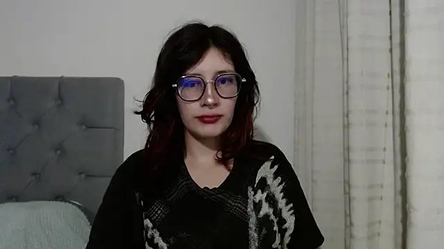 Snapshot of mariana124- chatting on February 2025 08:14:02 PM mariana124- online show from February 2025 08:14:02 PM