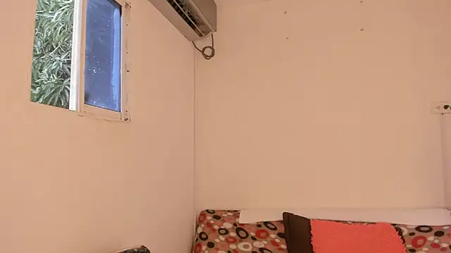 Snapshot of meganrossee69 chatting on February 2025 12:25:02 PM meganrossee69 online show from February 2025 12:25:02 PM