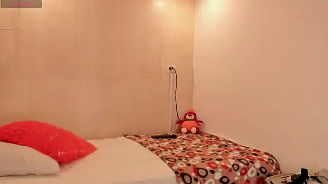 Snapshot of meganrossee69 chatting on September 2025 01:28:02 AM meganrossee69 online show from September 2025 01:28:02 AM