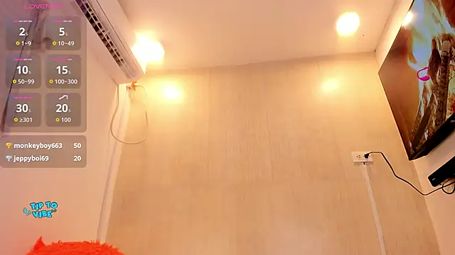 Snapshot of meganrossee69 chatting on November 2025 12:10:02 AM meganrossee69 online show from November 2025 12:10:02 AM