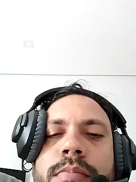 morenindarola online show from January 2025 06:33:02 PM