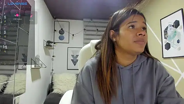 Enma  clark online show from March 2026 04:15:01 AM