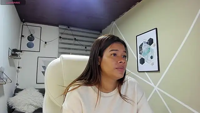 Enma  clark online show from March 2026 04:12:02 AM