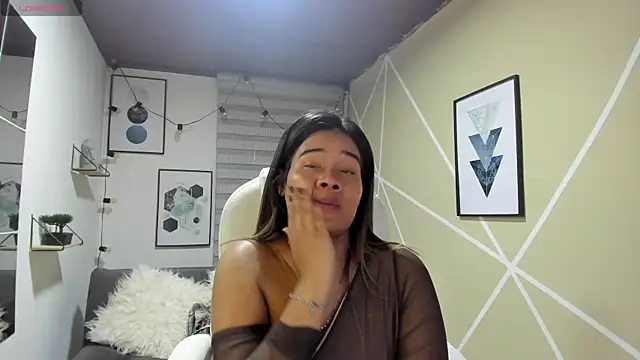 Enma  clark online show from November 2025 04:22:01 AM