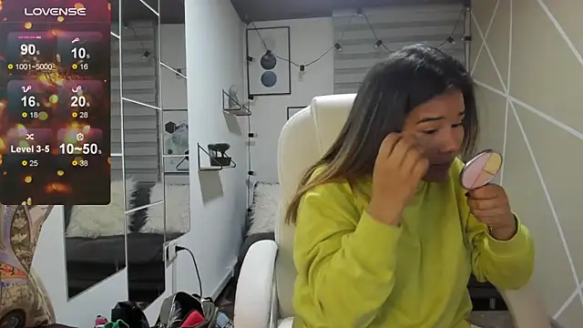 Enma  clark online show from November 2025 04:24:01 AM