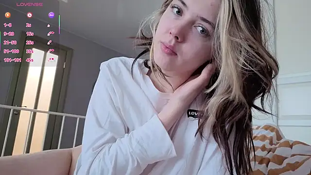 Vanessa Walters online show from March 2026 04:17:01 AM