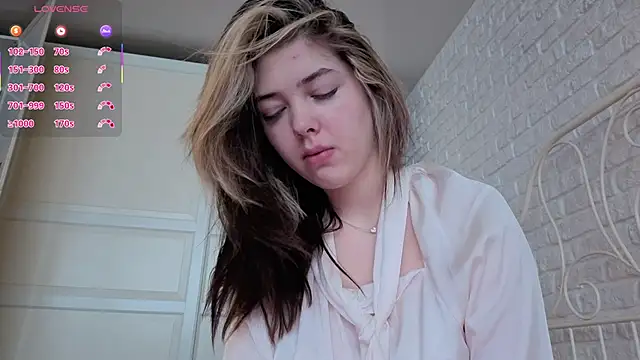 Vanessa Walters online show from March 2026 03:32:01 AM