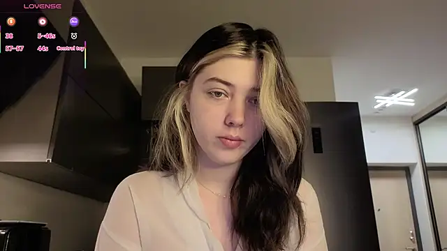 Vanessa Walters online show from February 2026 04:00:02 AM