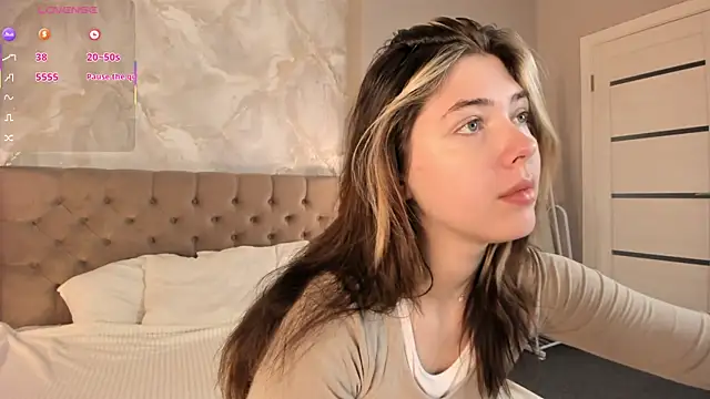 Vanessa Walters online show from April 2026 03:13:01 AM