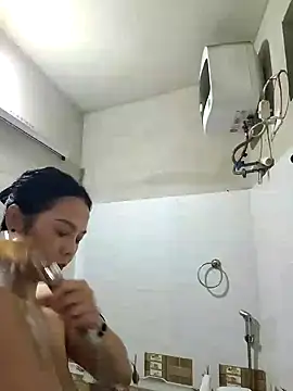 Tinease online show from September 2025 03:02:01 PM