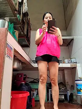 Tinease online show from September 2025 03:55:02 AM