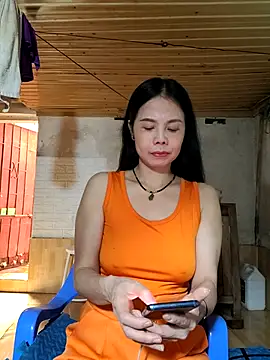 Tinease online show from October 2025 02:48:02 AM
