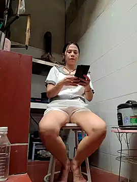 Tinease online show from September 2025 03:19:02 AM