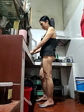 Tinease online show from October 2025 01:01:01 PM
