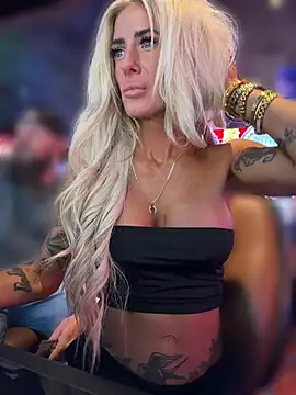 blondiluvsanal online show from June 2026 03:52:02 AM
