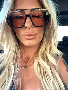 blondiluvsanal online show from October 2025 10:11:01 PM