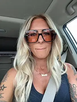 blondiluvsanal online show from October 2025 04:50:02 PM