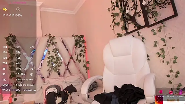 Snapshot of Punkys_ chatting on October 2025 05:47:02 PM Punkys online show from October 2025 05:47:02 PM