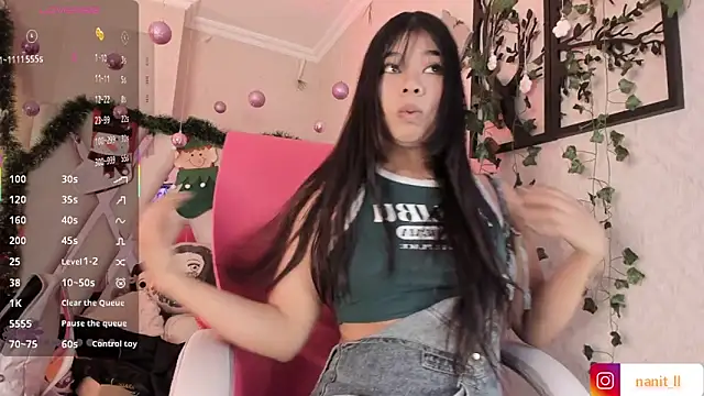 Punkys  online show from December 2025 12:02:01 AM