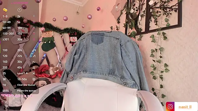 Snapshot of Punkys_ chatting on December 2025 01:42:01 AM Punkys online show from December 2025 01:42:01 AM