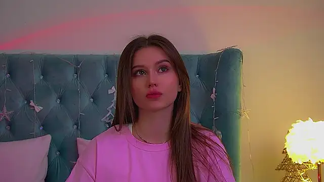 Snapshot of DianaVert chatting on December 2025 06:31:02 PM DianaVert online show from December 2025 06:31:02 PM