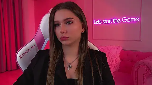 Snapshot of DianaVert chatting on February 2026 01:06:01 AM DianaVert online show from February 2026 01:06:01 AM