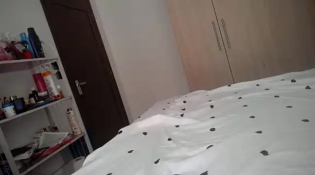 queen-goddess online show from February 2025 06:27:02 AM