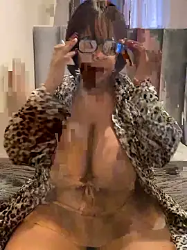 Saggy areola95 online show from June 2026 12:32:01 PM