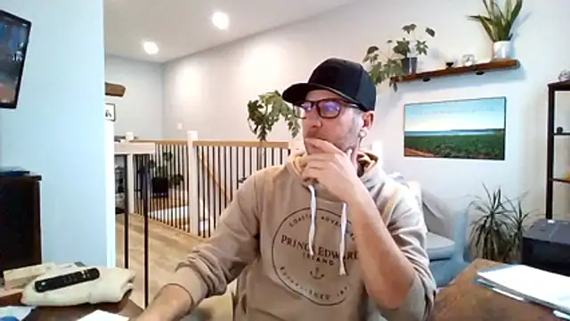 Snapshot of Bigdicktrav902 chatting on January 2026 01:26:02 PM Bigdicktrav902 online show from January 2026 01:26:02 PM