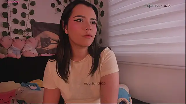 moonliiiight1 online show from November 2025 09:04:01 PM