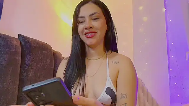 Maya Bluee online show from May 2026 08:23:02 PM