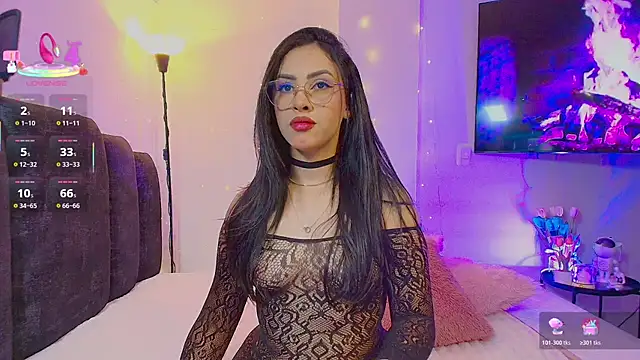Maya Bluee online show from April 2026 08:10:02 PM