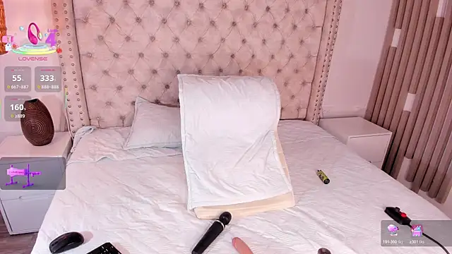 Maya Bluee online show from February 2026 04:00:01 AM