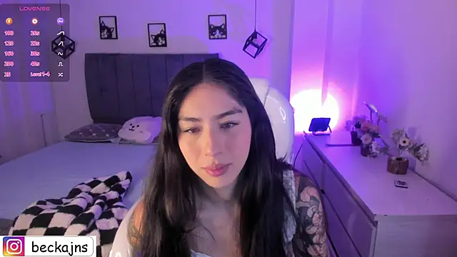 Beck jones online show from October 2025 02:38:01 PM