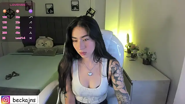 Beck jones online show from October 2025 03:21:02 PM