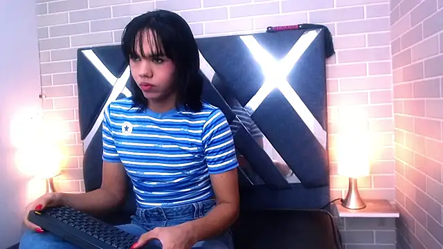AndreaGil  online show from February 2025 11:00:02 AM