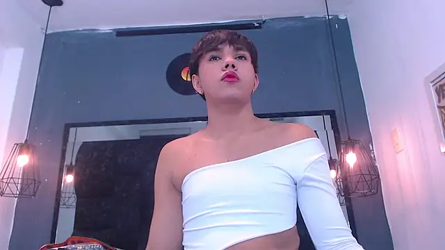 AndreaGil  online show from February 2026 07:27:01 PM