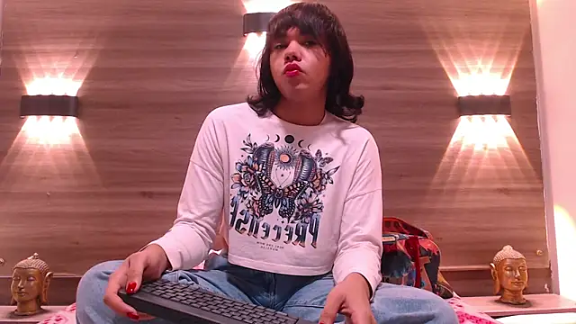 AndreaGil  online show from February 2026 05:46:02 PM