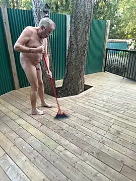 Snapshot of twist699 chatting on October 2025 04:40:02 PM twist699 online show from October 2025 04:40:02 PM