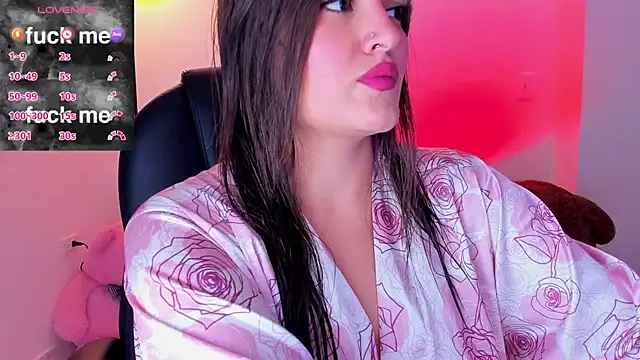 ellarosee  online show from January 2026 06:37:01 PM