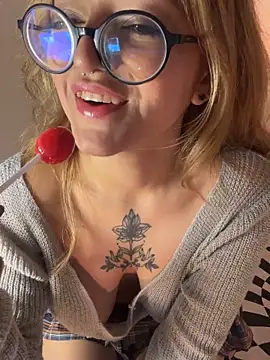 SweetJennaa online show from February 2026 12:21:01 AM