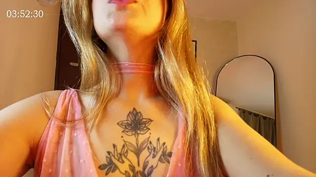 SweetJennaa online show from June 2026 03:45:02 AM