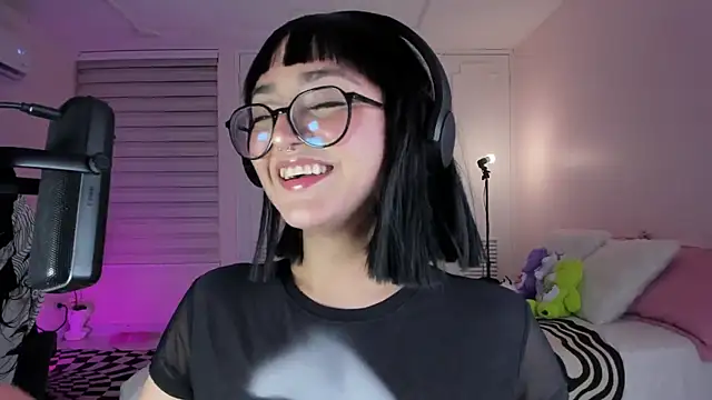 SweetJennaa online show from March 2025 07:26:01 AM